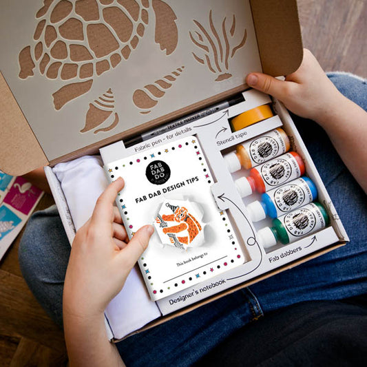 Turtle – Kids T-Shirt Painting Craft Box